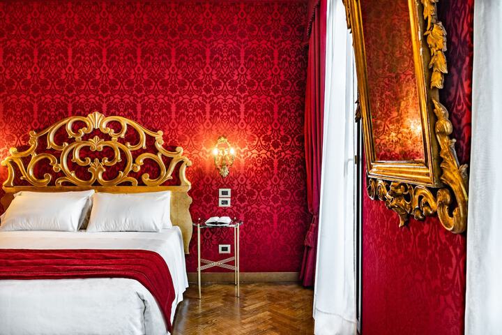 Room 22 of 69