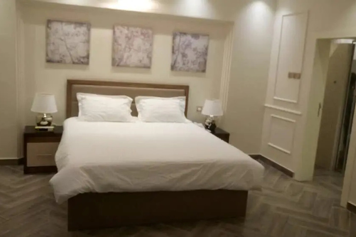 Room 2 of 14