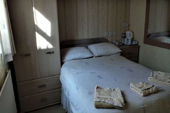 Room 2 of 23
