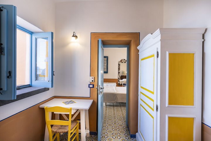 Room 4 of 78