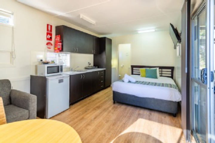 Room 71 of 792
