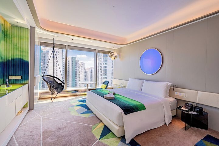 Room 50 of 168