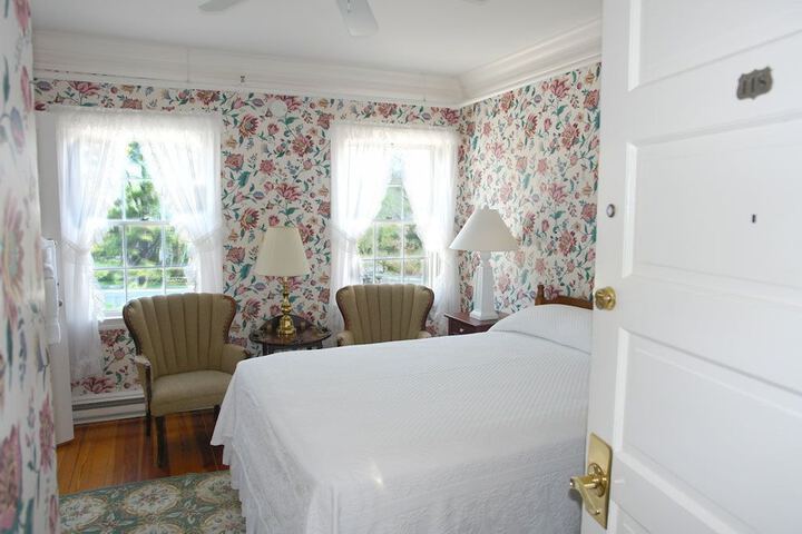 Room 8 of 53