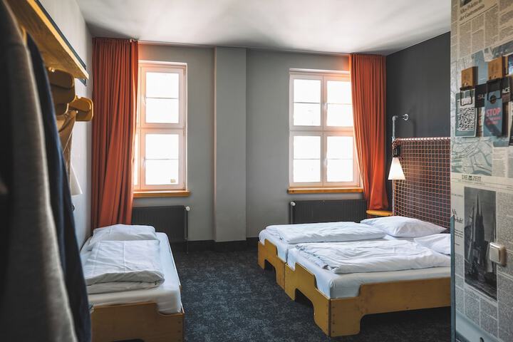 Room 25 of 75