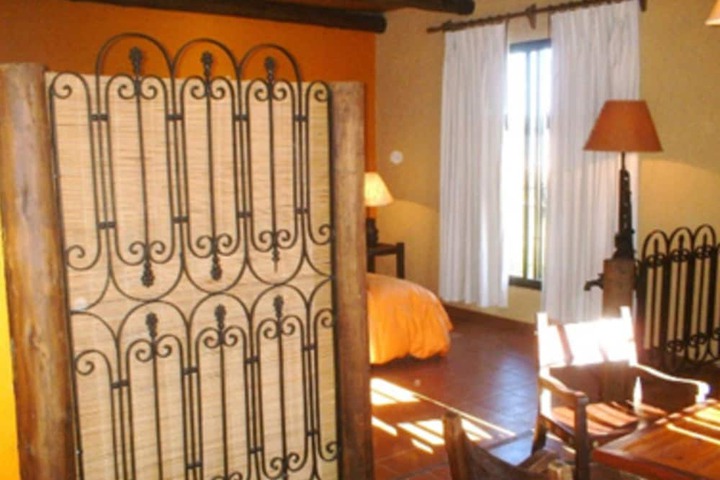 Room 4 of 67