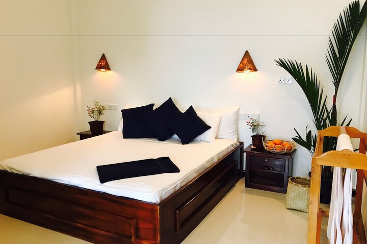 Room 4 of 20