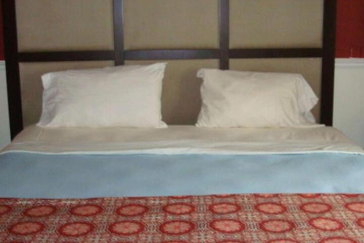 Standard | King Bed (1 of 2)
