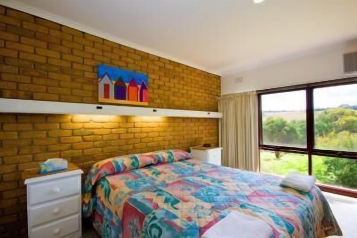 Room 13 of 31