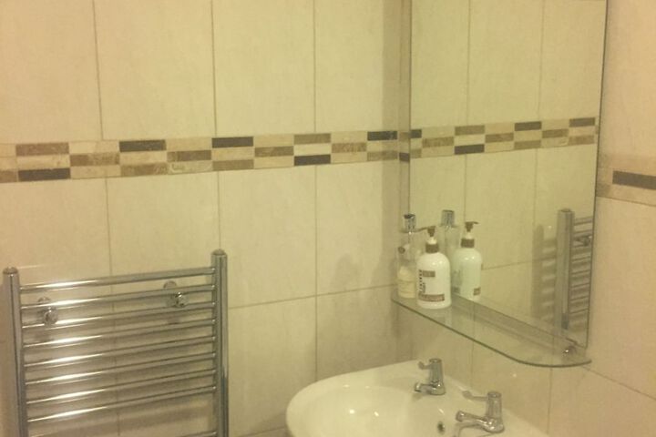 Room 14 of 16