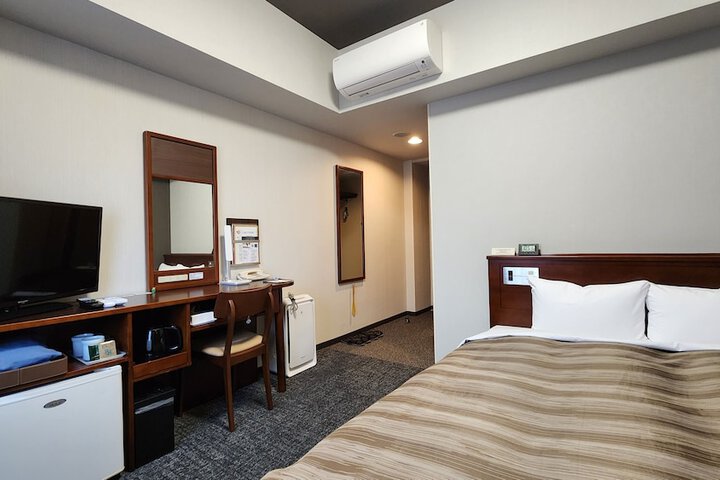 Room 6 of 29