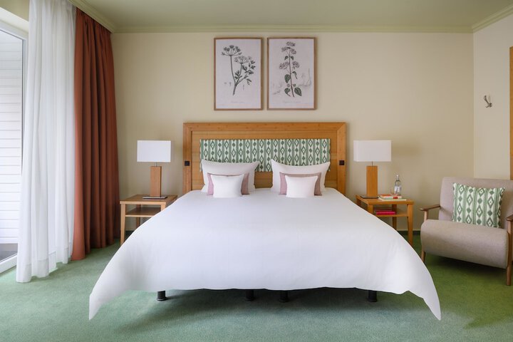 Room 16 of 121
