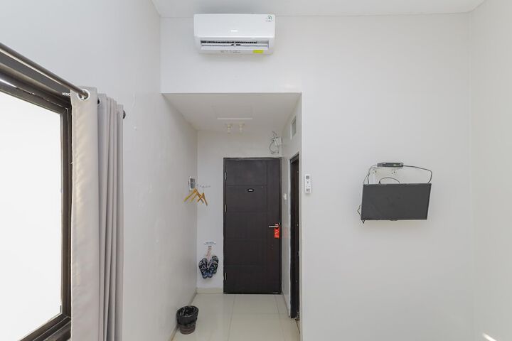 Room 7 of 28