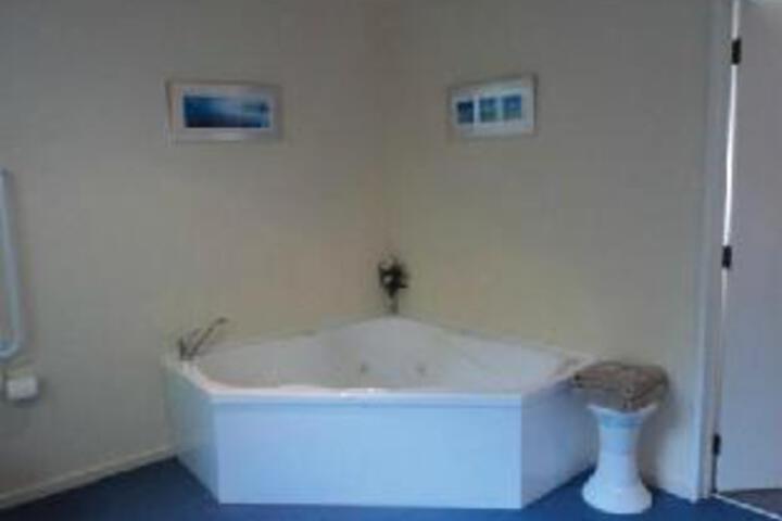 Spa 2 of 6