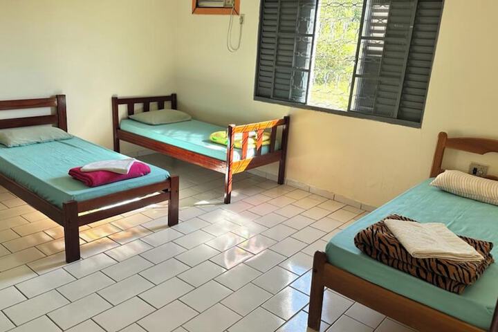 Room 6 of 28