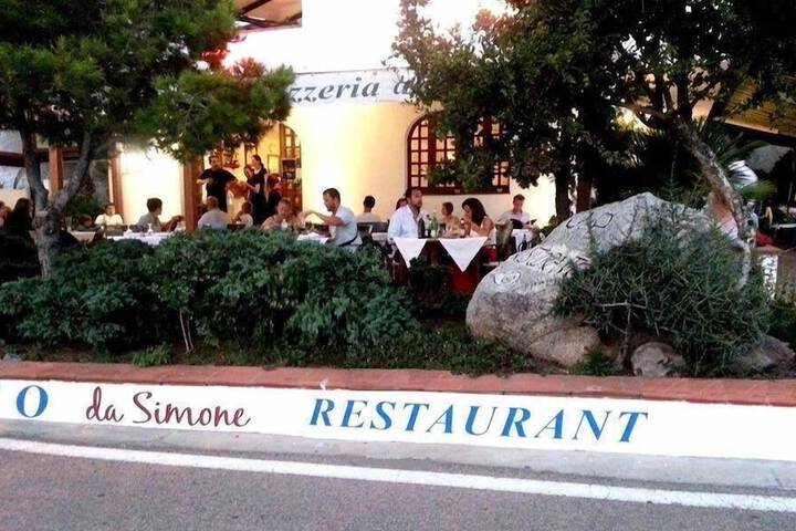 Dining 16 of 54