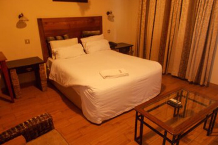 Room 33 of 39