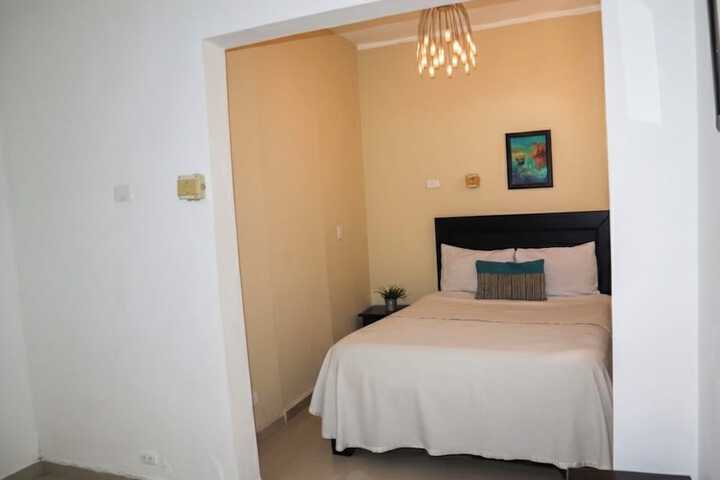 Room 32 of 59