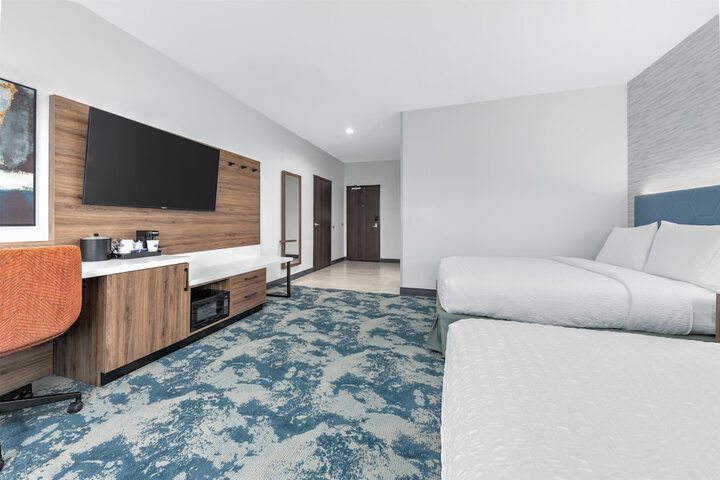Room 16 of 48