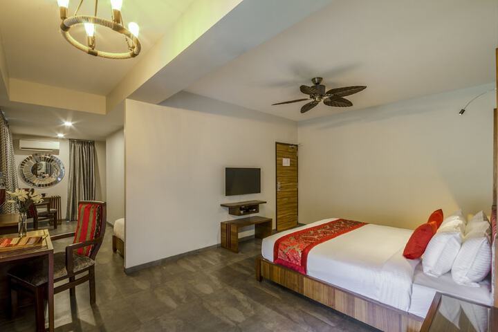 Room 37 of 132