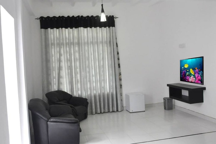 Room 11 of 49