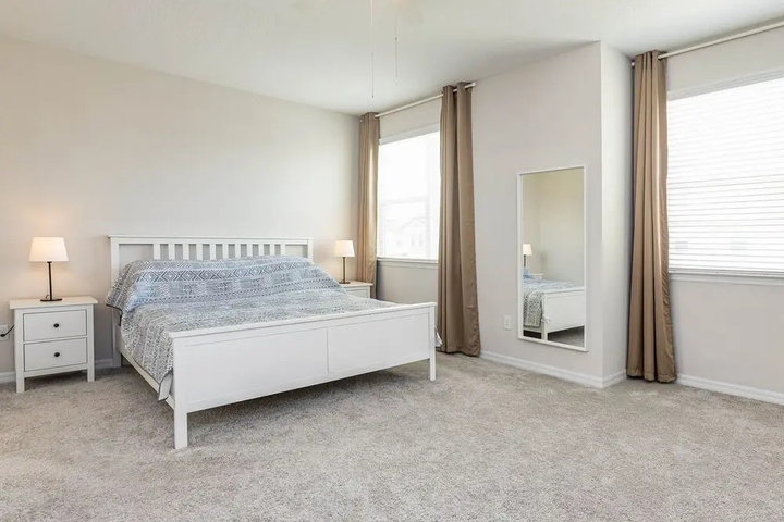 Room 2 of 18