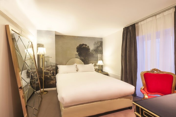 Room 5 of 29