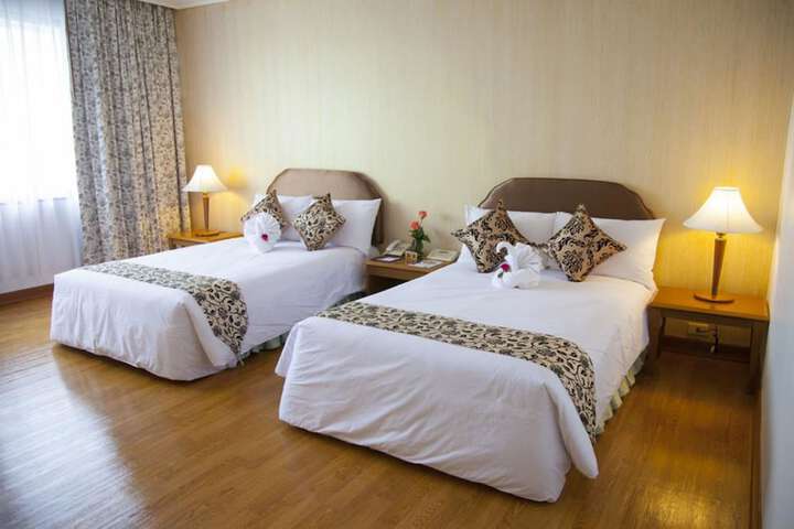 Room 42 of 86