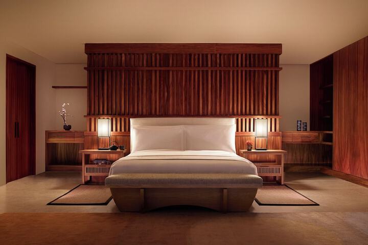 Room 38 of 180