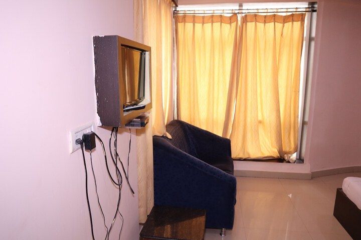 Room 3 of 23