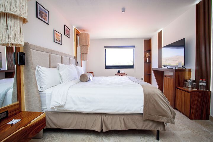 Room 28 of 51