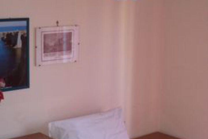 Room 27 of 52