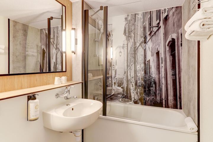 Bath Photo
