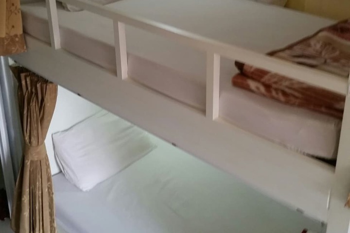 Room 3 of 27