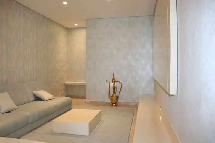 Room 43 of 99