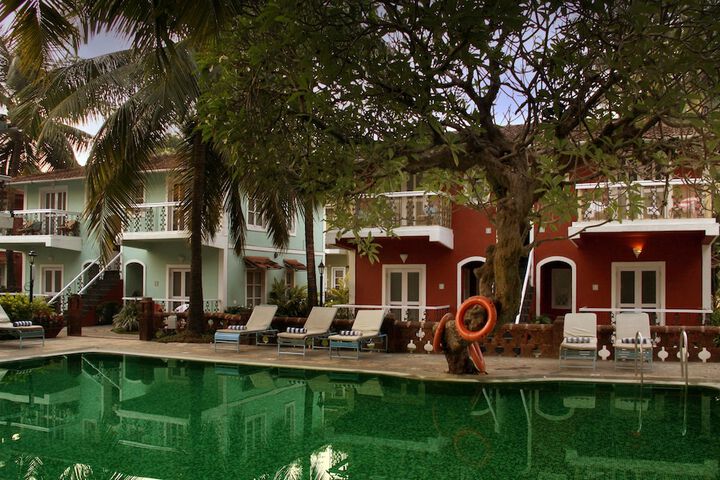 Pools & Facilities