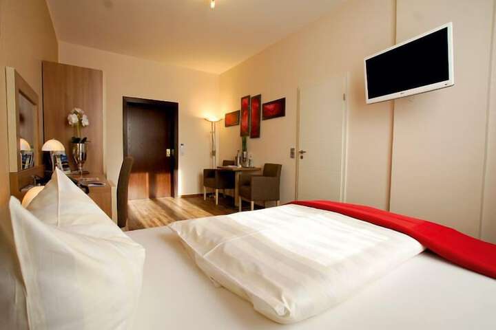 Room 25 of 51