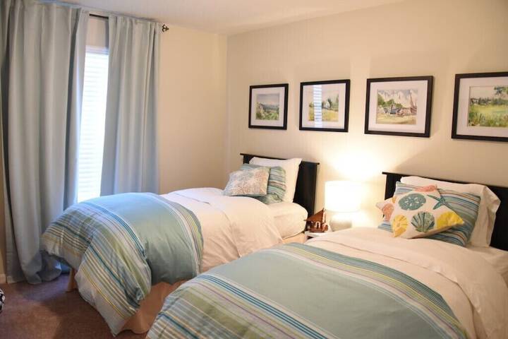 Room 2 of 30