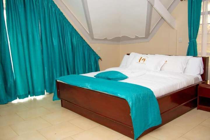 Room 2 of 13