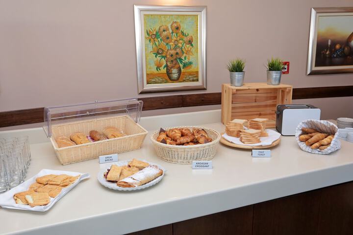 Breakfast buffet