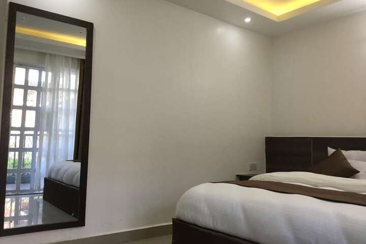 Room 6 of 57