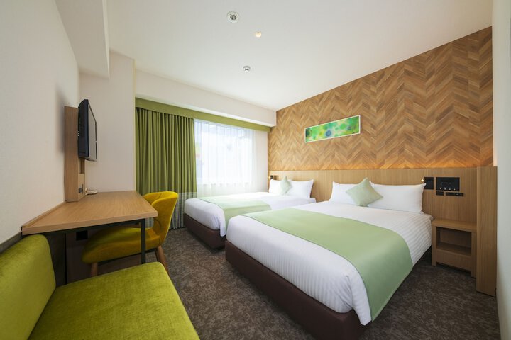 Room 5 of 35