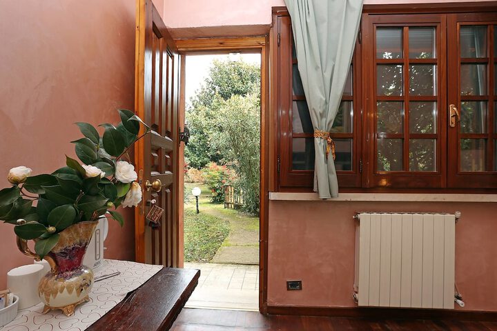 Room 13 of 28