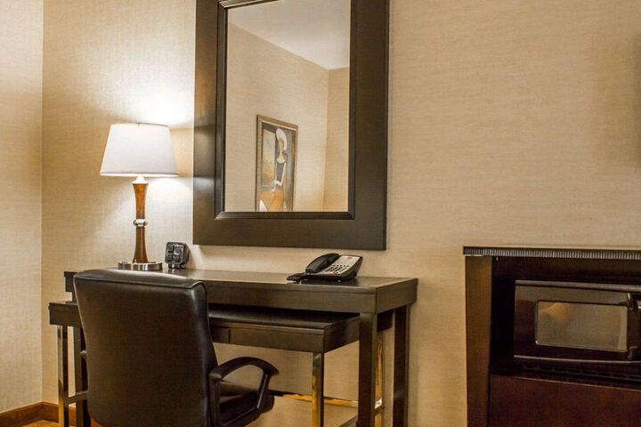 Room 12 of 48