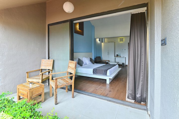 Room 5 of 64