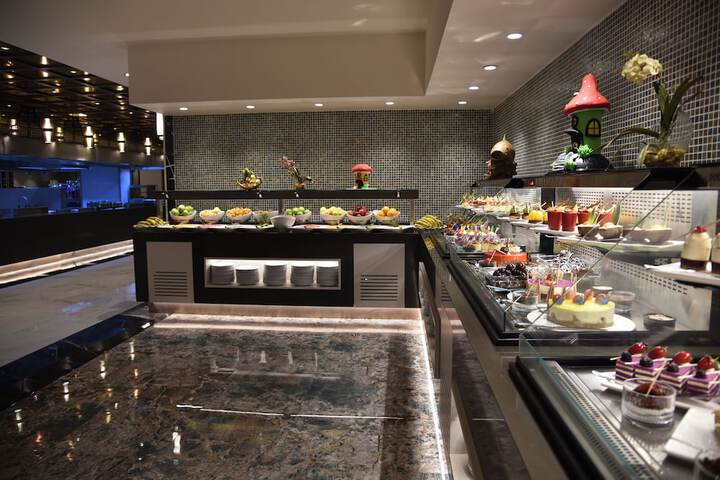 Dining 68 of 80