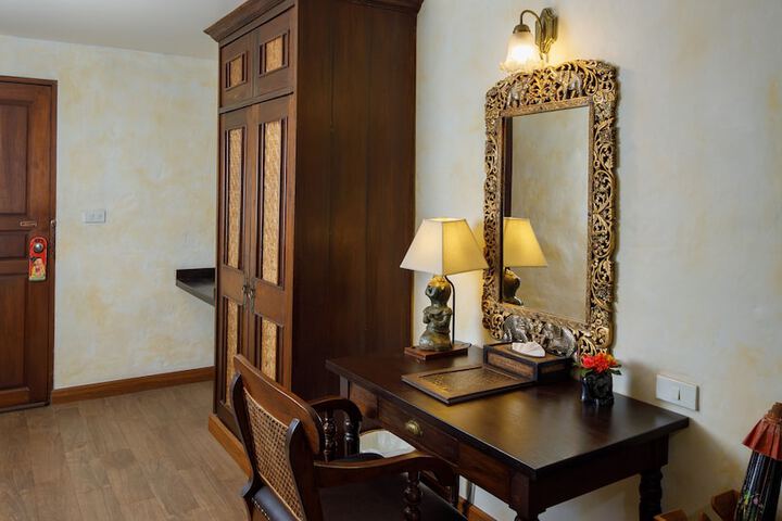 Room amenity