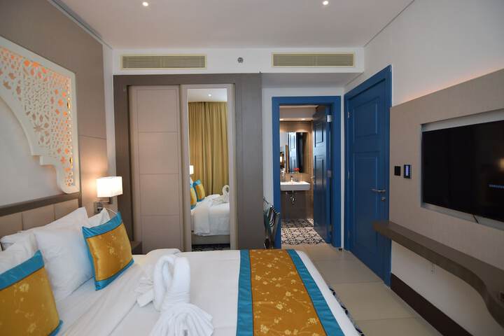 Room 16 of 43