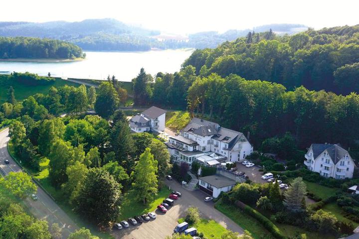 Hennedamm Hotel