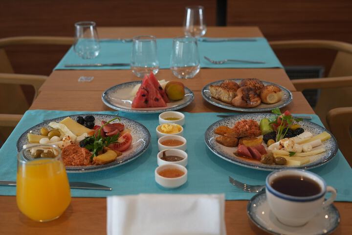 Breakfast/Coffee Service 15 of 20