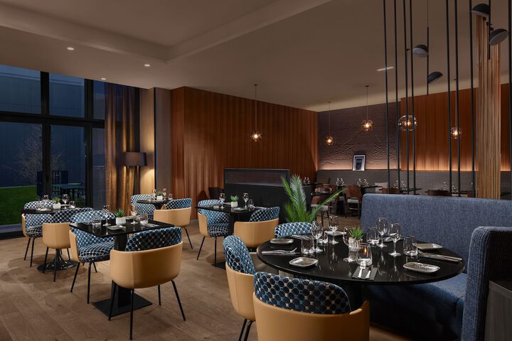 Dining 60 of 128